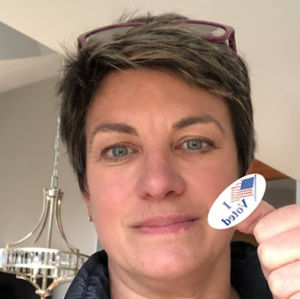 Meet your Posher, Carrie